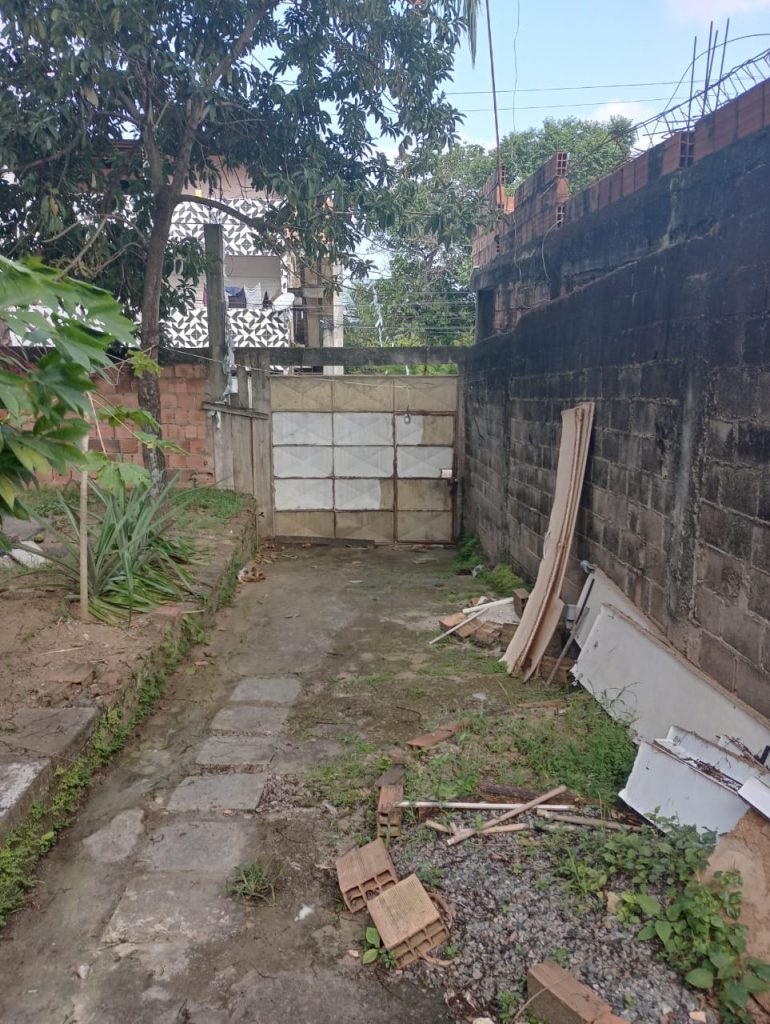 CASA 180MIL. P.SÃO PAULO AREA DE SERVIÇO QUINTAL 03